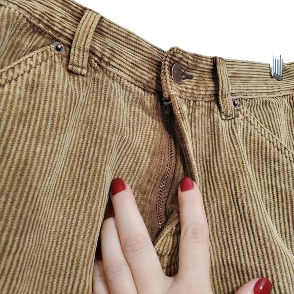 BDG | Carpenter Cut Off Raw Hem Corduroy Shorts - Picture 5 of 11